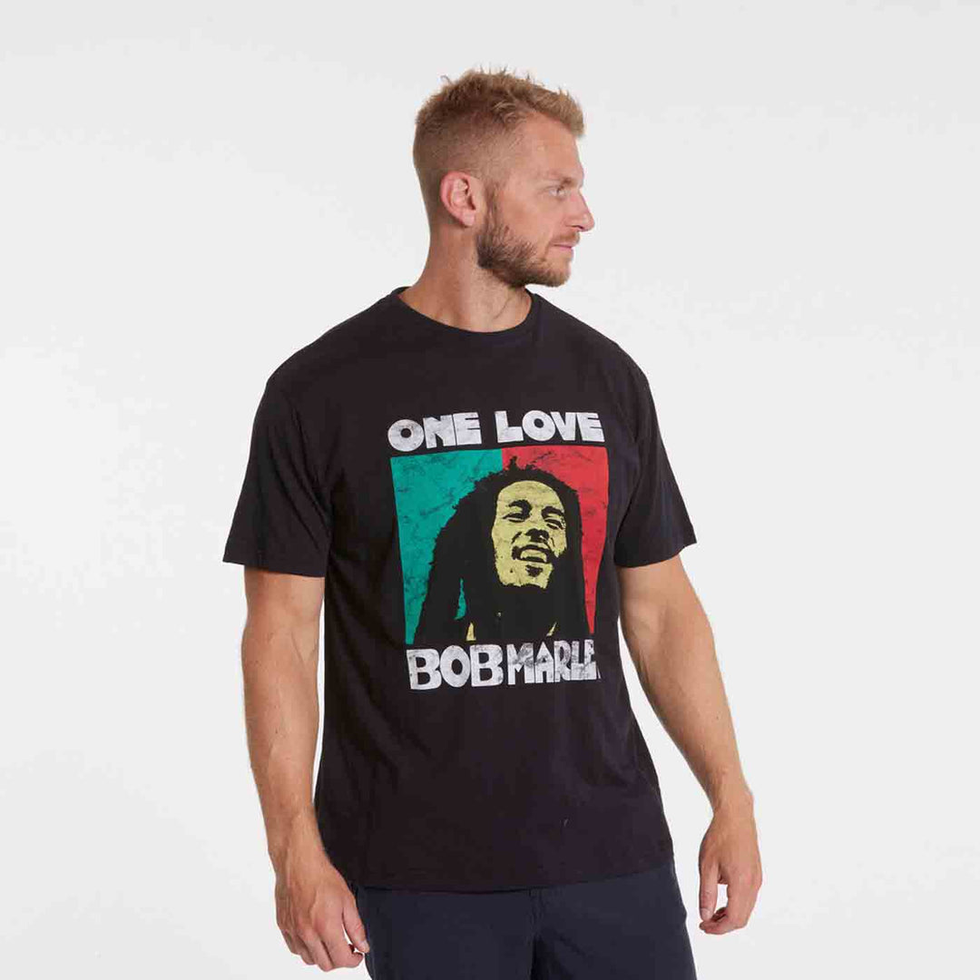 Schwarzes Bob Marley T-Shirt Übergröße mit farbigem Print und One Love Schriftzug von Allsize
