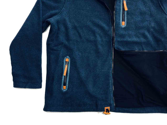 Brigg fleecejacke damen in dunkelblau mit Reißverschlusstaschen und weichem Material für kalte Tage