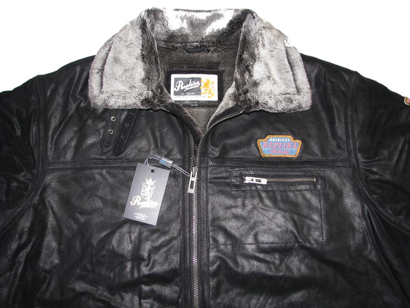 Herren lederjacke aus schwarzem Leder mit grauem Fellkragen und Reißverschlusstasche von Allsize