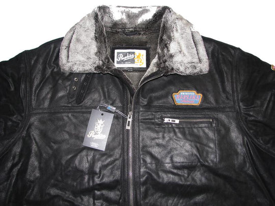 Herren lederjacke aus schwarzem Leder mit grauem Fellkragen und Reißverschlusstasche von Allsize