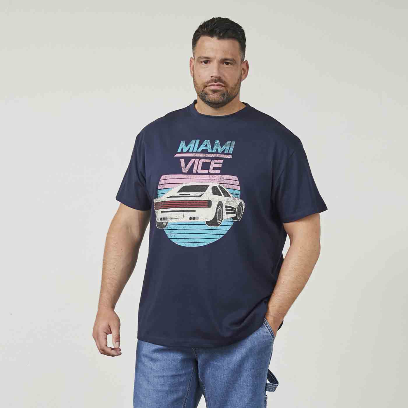 Allsize T-Shirt mit Miami Vice Print und sportlichem Retro-Auto auf navyblauem Stoff