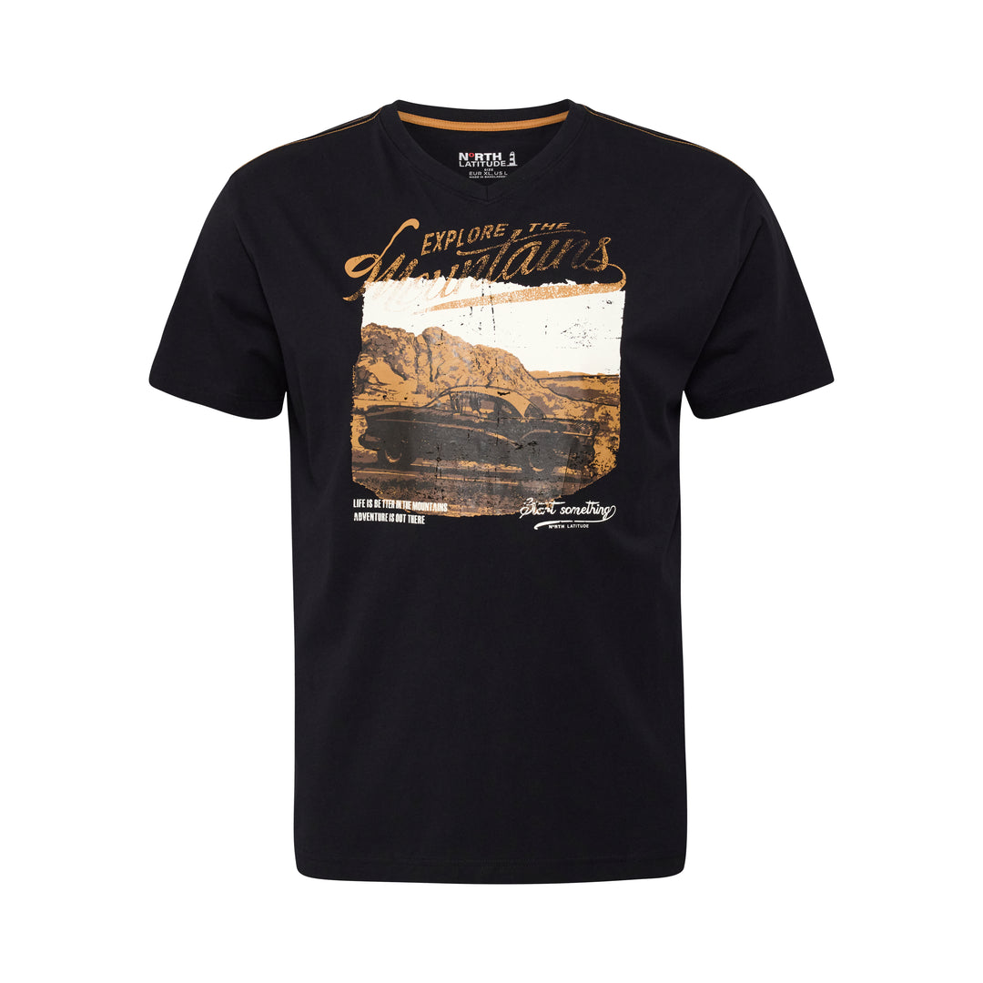 Schwarzes Allsize tee t shirt mit braunem Bergdruck und Abenteuermotiv für Herren