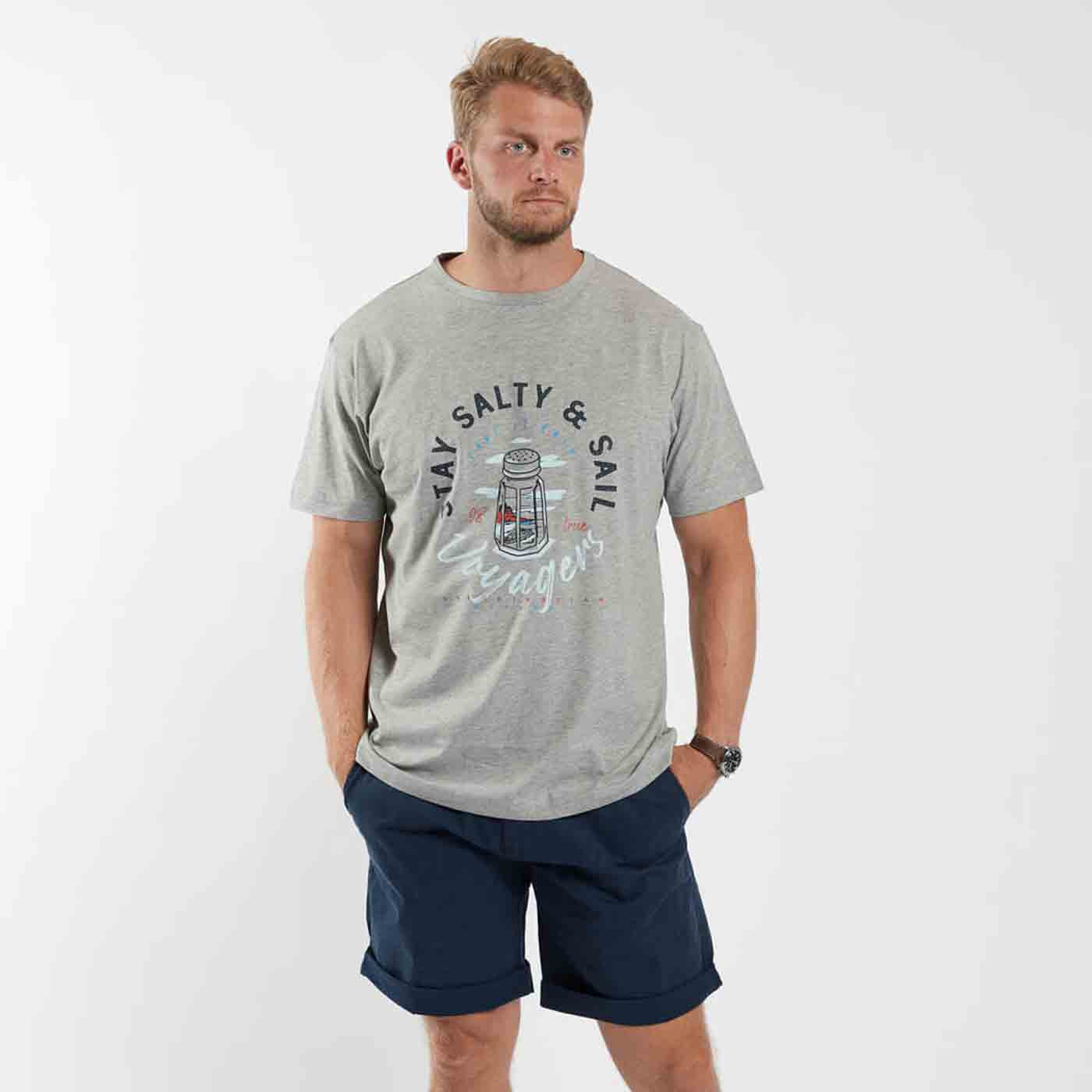 Allsize graues T shirt übergröße herren mit maritimem Aufdruck und kurzer Passform
