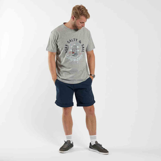 Graues T Shirt übergröße herren mit Aufdruck Stay Salty &amp; Sail von Allsize in legerer Passform