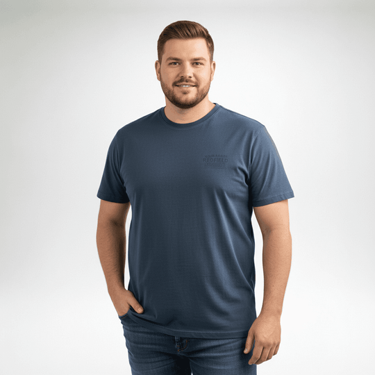 Redfield t shirt herren in Blau mit kleinem Druck auf der Brust und kurzer Arm