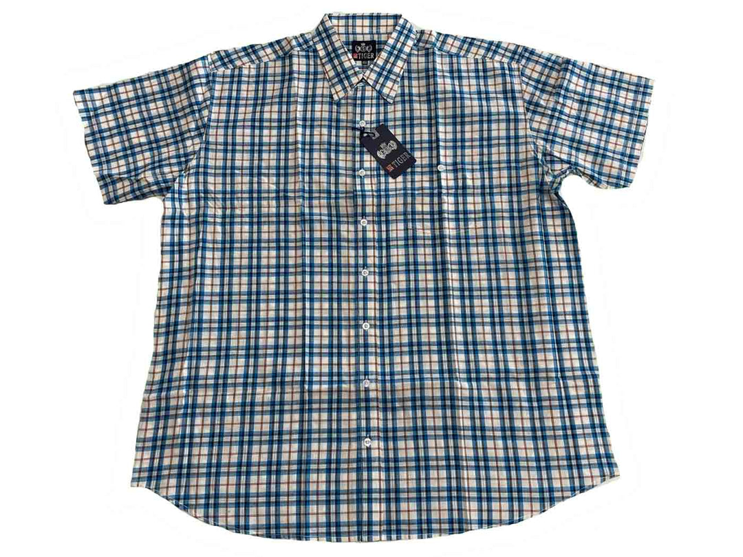 Checkered short-sleeved shirt in plus size