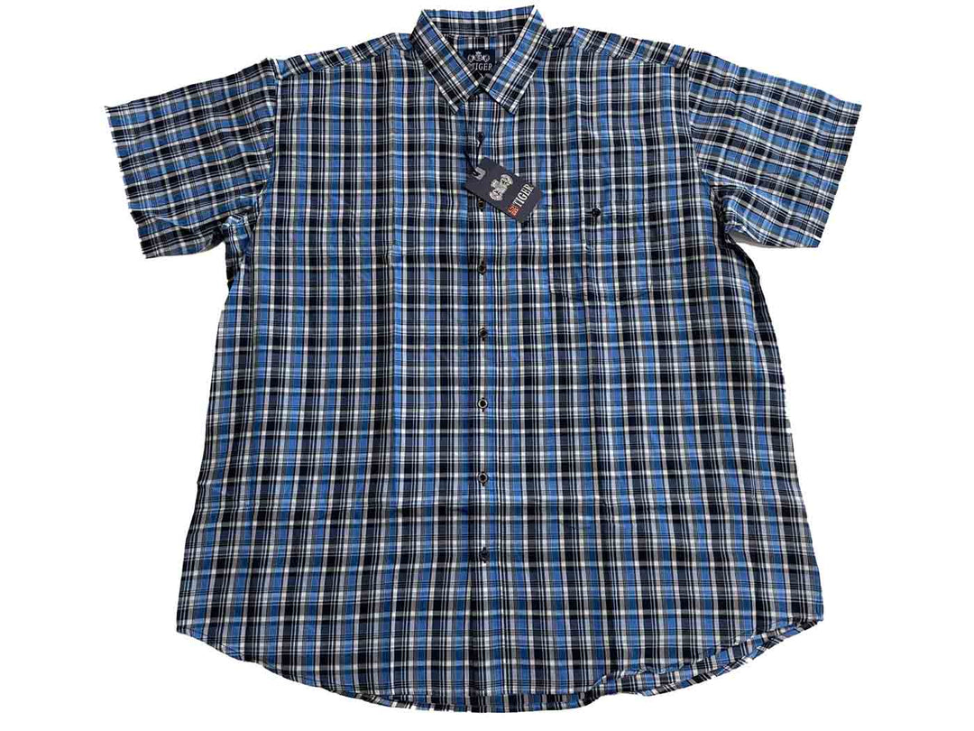 Checkered short-sleeved shirt in plus size