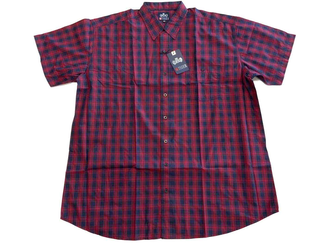Checkered short-sleeved shirt in plus size